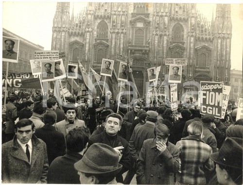 1969 milano piazza duomo - milano,